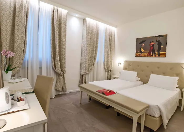 Accademia Hotel