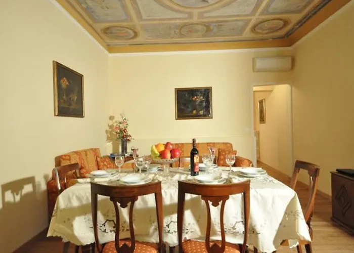 Accademia Hotel 3*
