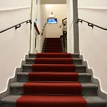 Accademia Hotel